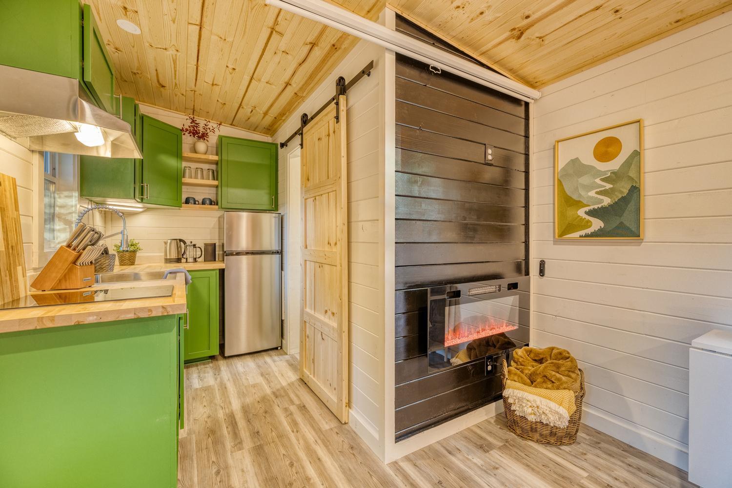 Couples Retreat: King Bed:Hot Tub:Firepit & More Blue Ridge Exteriör bild
